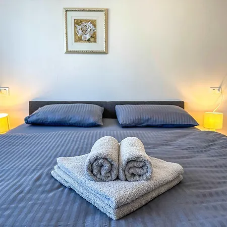 Horizon Breeze Escape C25 * Durrës