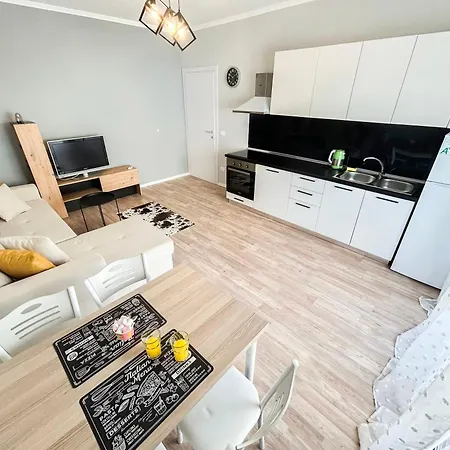 Horizon Breeze Escape C25 Apartment *