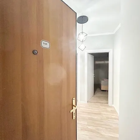 Horizon Breeze Escape C25 * Durrës